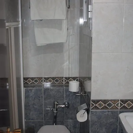 فندق Turia Badajoz